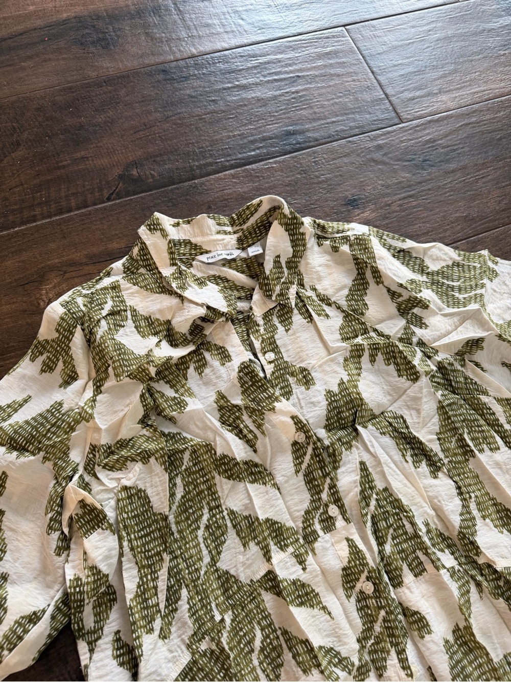 Peace Love World petite dress olive XL - Picture 3 of 7